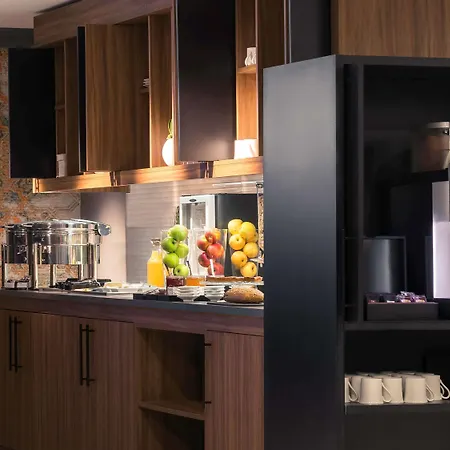 Mercure Centre Vieux Hotel 4*